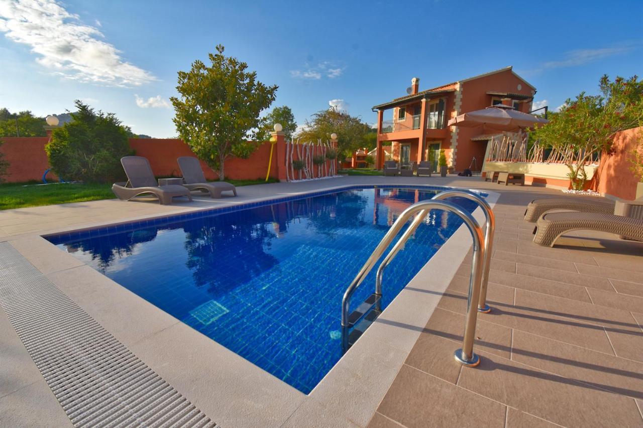 Villa Alex Sinarades Exterior photo